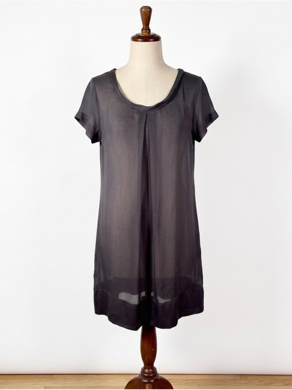 Designer 100% Silk Black Short-Sleeve Shift Dress Size 1 (US 4, Small)